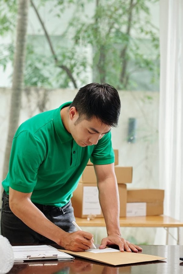 Comment utiliser efficacement les enveloppes grand format dans le secteur de l'e-commerce ?